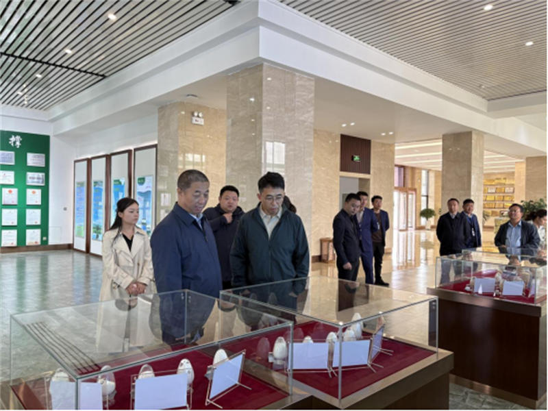 l(f)]ýwƽ_(ti)(yu)(sh)  ţa(chn)I(y)|(zh)l(f)չ ---Vҕ_(ti)Cվhίӛw{(dio)иCA缯F(tun)